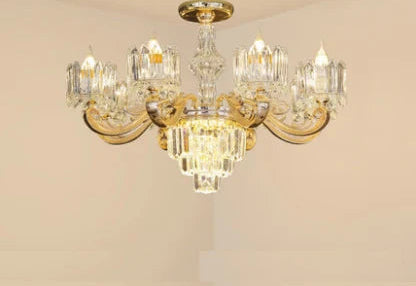 Lustre baroque en cristal élégant avec détails raffinés pour intérieur chic