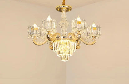 Lustre baroque en cristal élégant avec détails raffinés pour intérieur chic