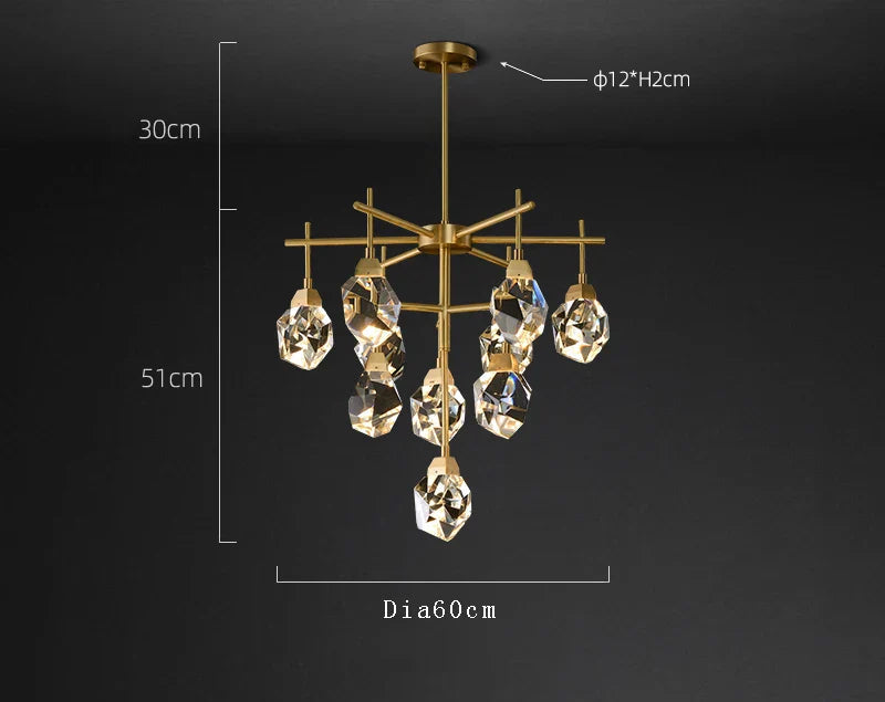 Lustre en cristal moderne avec abat-jour élégant et design sophistiqué.