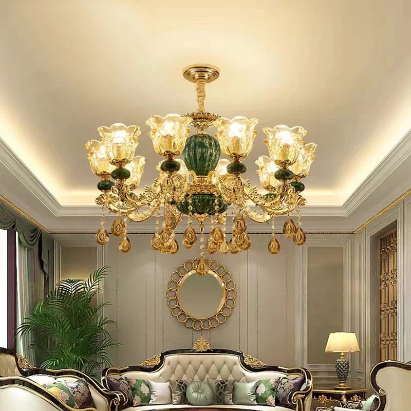 lustre en cristal léger pour décoration élégante et raffinée